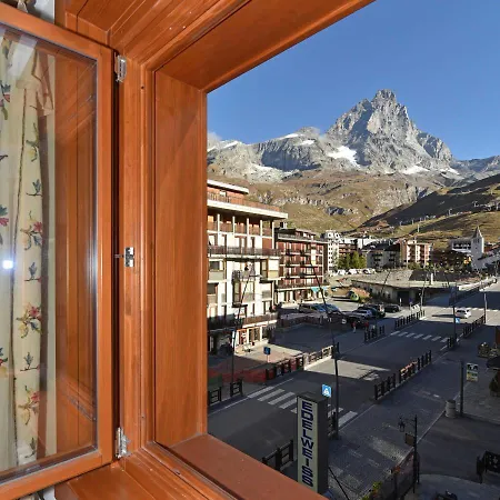 Castelli Hotel apartamentowy Breuil-Cervinia